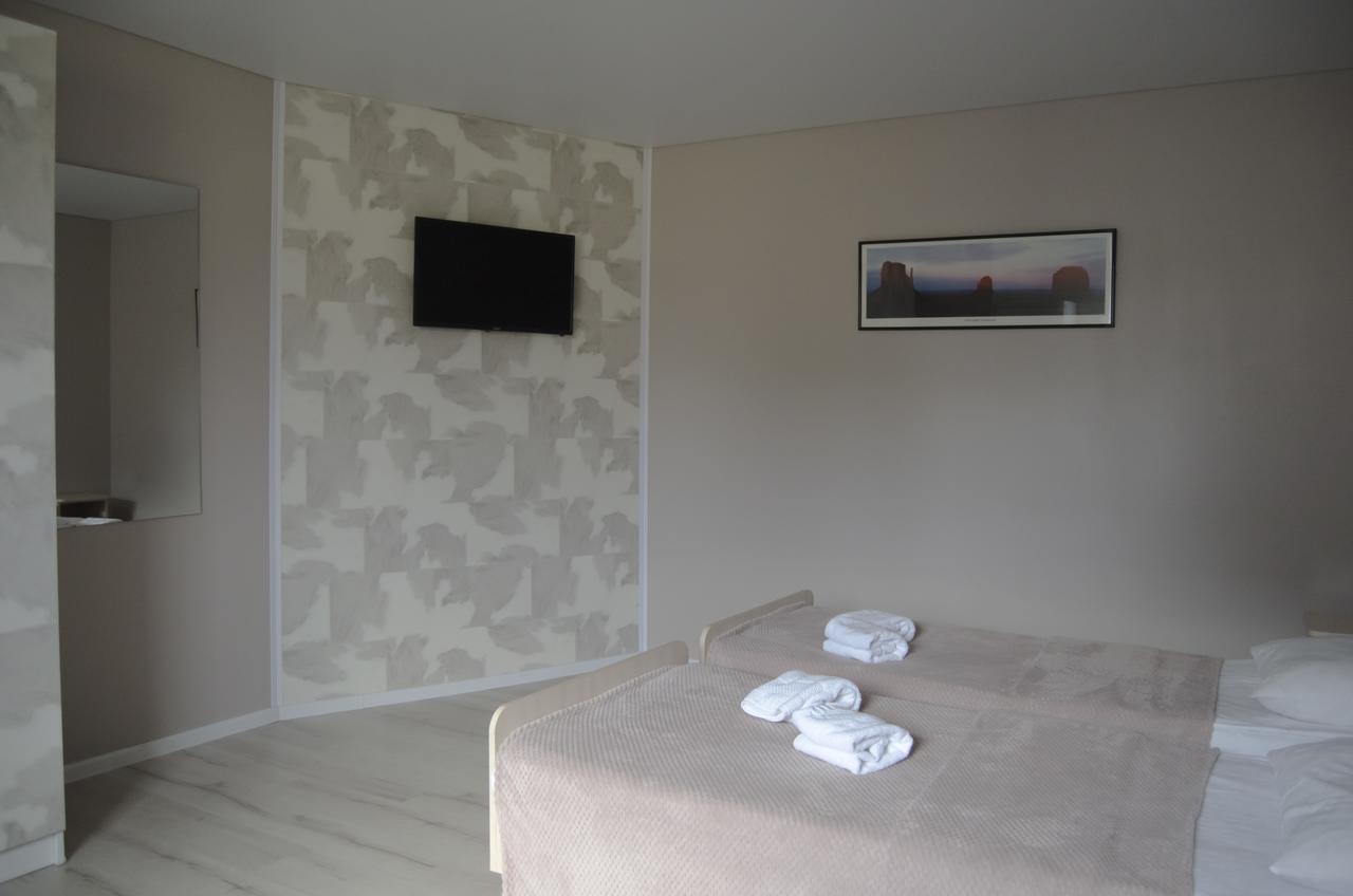 Hotel Kolibri à Odessa Extérieur photo